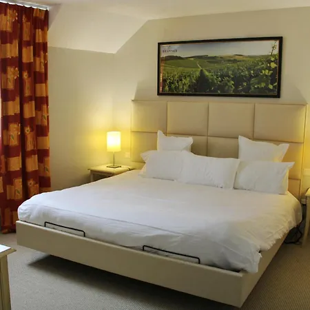 Du Lac, Sure Collection By Western Mesnil-Saint-Pere