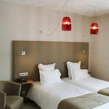 Du Lac, Sure Collection By Western 3*