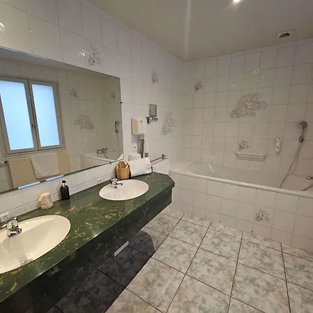 Du Lac, Sure Collection By Western Hotel