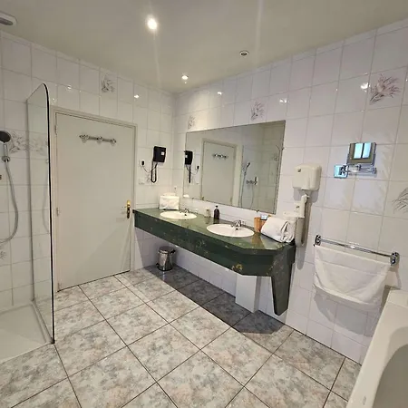 Hotel Du Lac, Sure Collection By Western